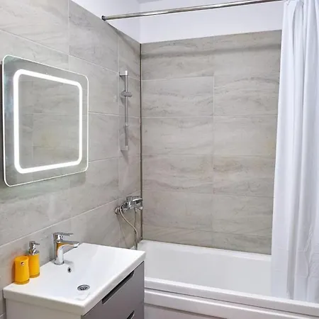 Blue In N Pool Appartement