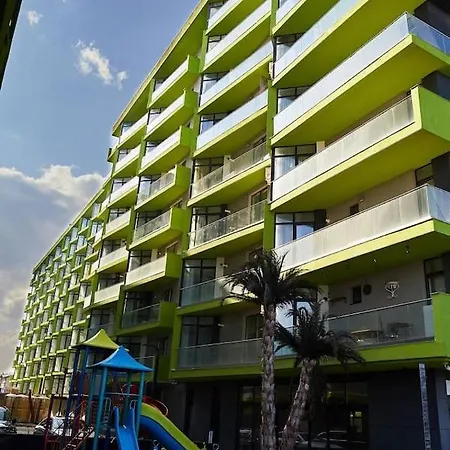 Blue In N Pool Appartement *