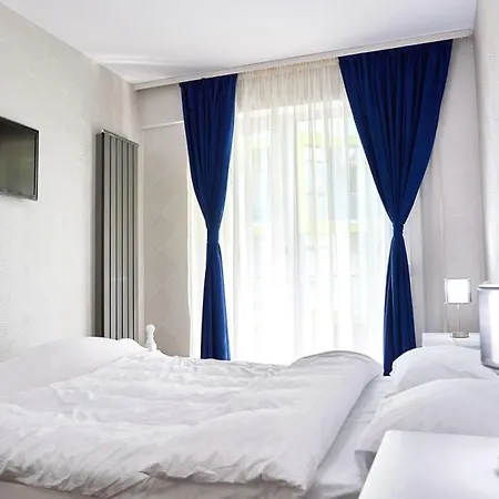 Apartment Blue In N Pool